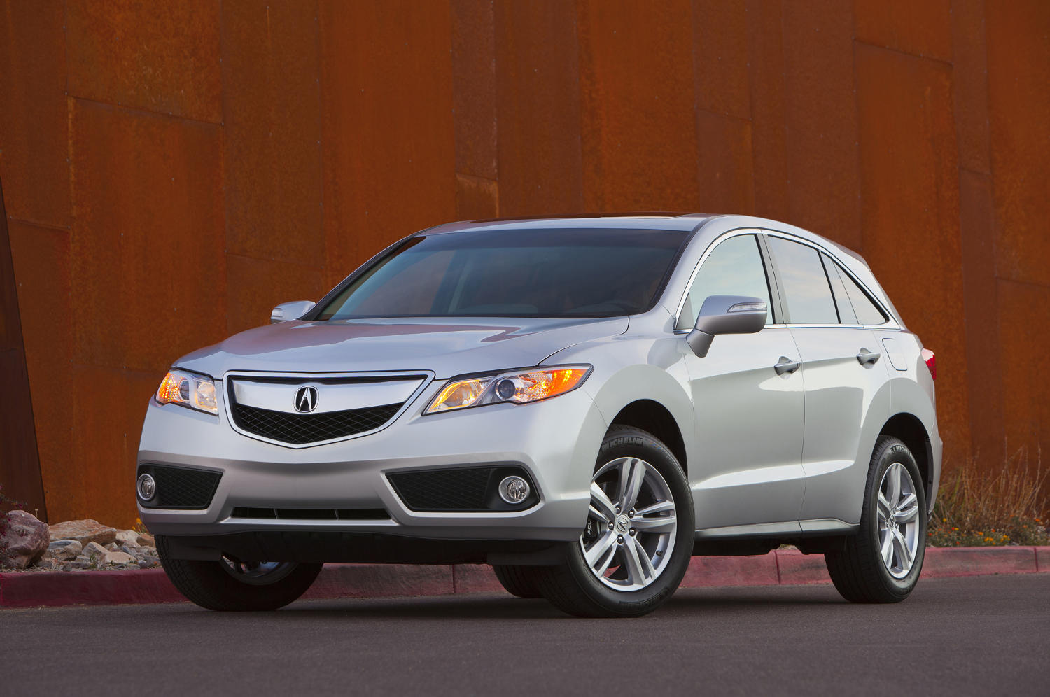 Comparison Acura RDX Technology Package 2015 Vs Toyota RAV4 SUV 